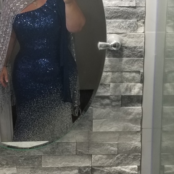 New never worn long maxi - Picture 8 of 9